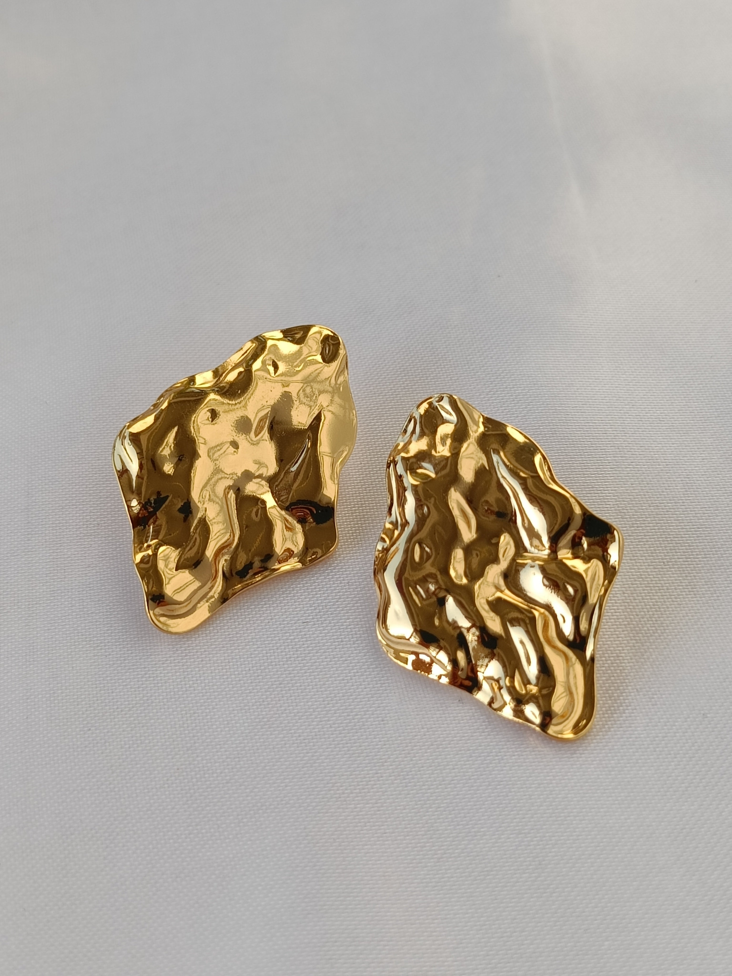 GOLDEN CRISP ANTI TARNISH EARRINGS