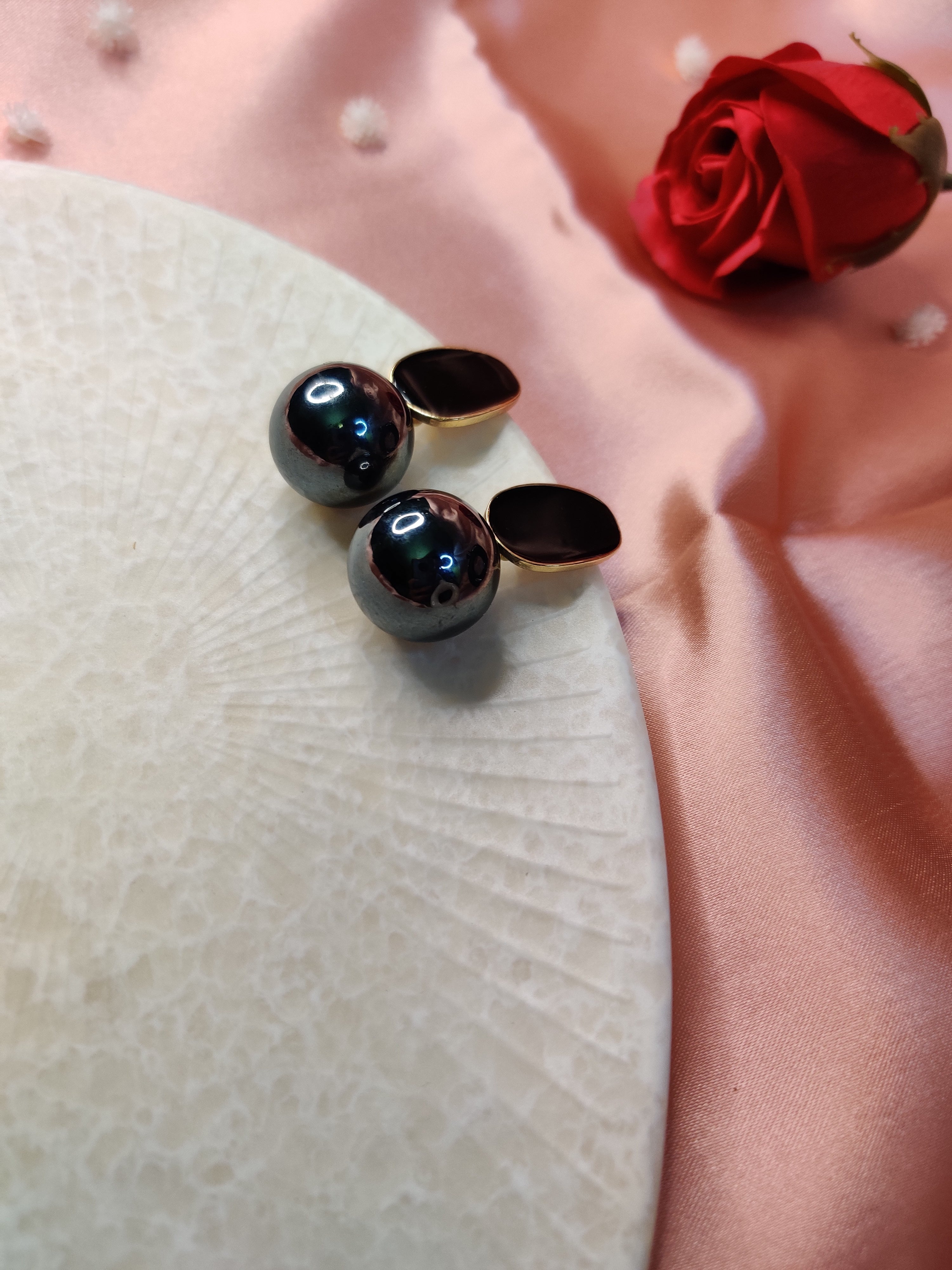 Black Pearl Earrings